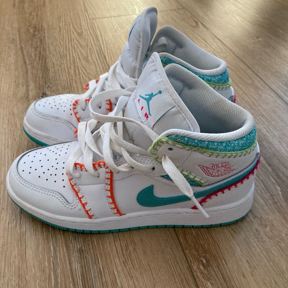Nike Air Jordan 1 Mid Multicolor Sneakers